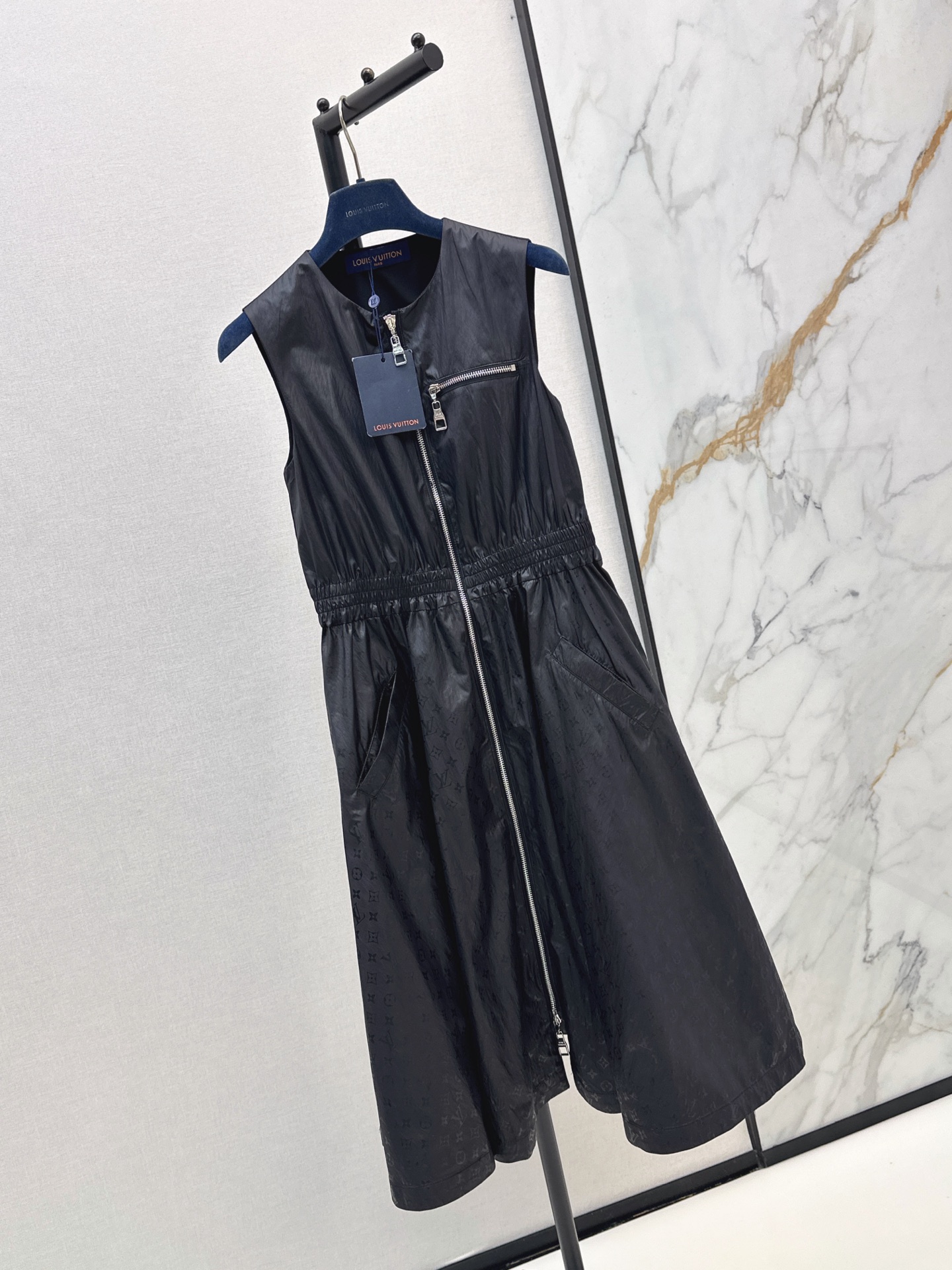Loui 26ss sleeveless zipper dress