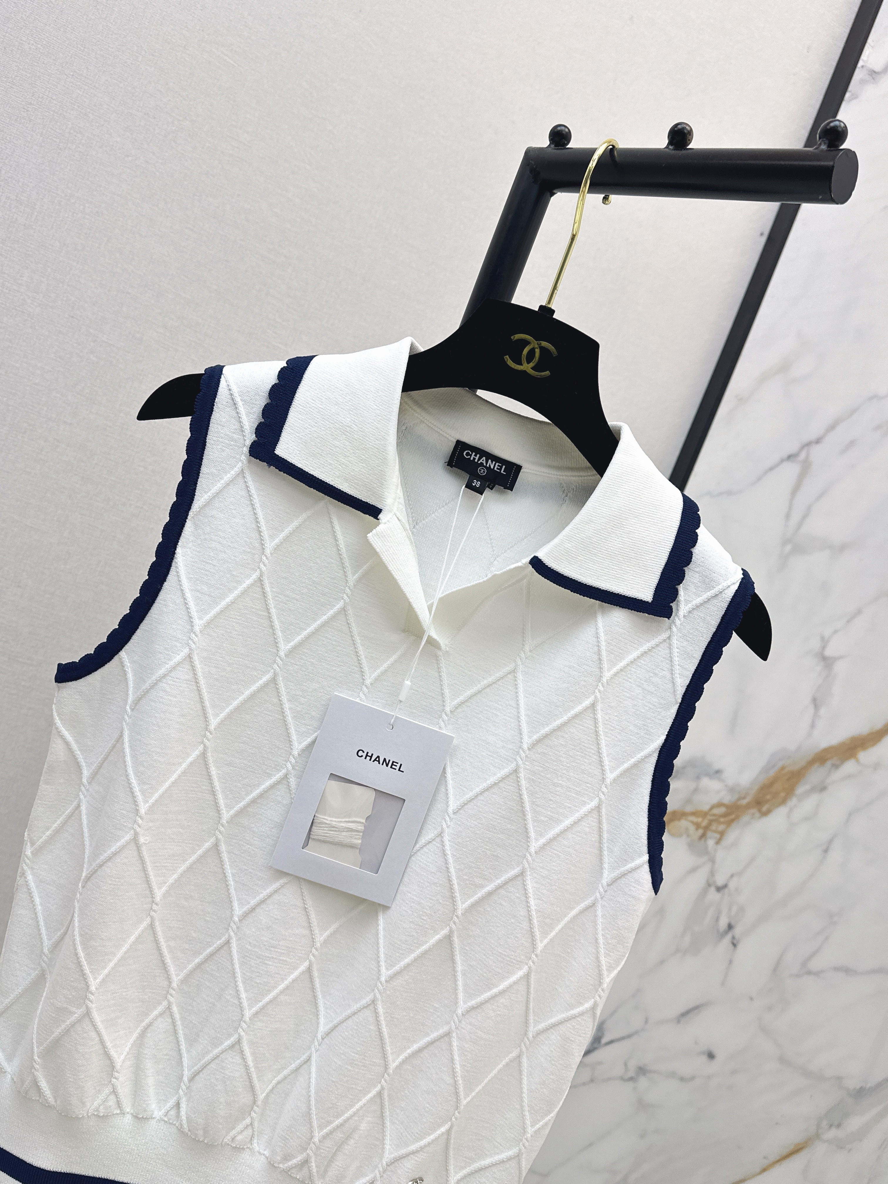 Chan 26ss sleeveless kniwear