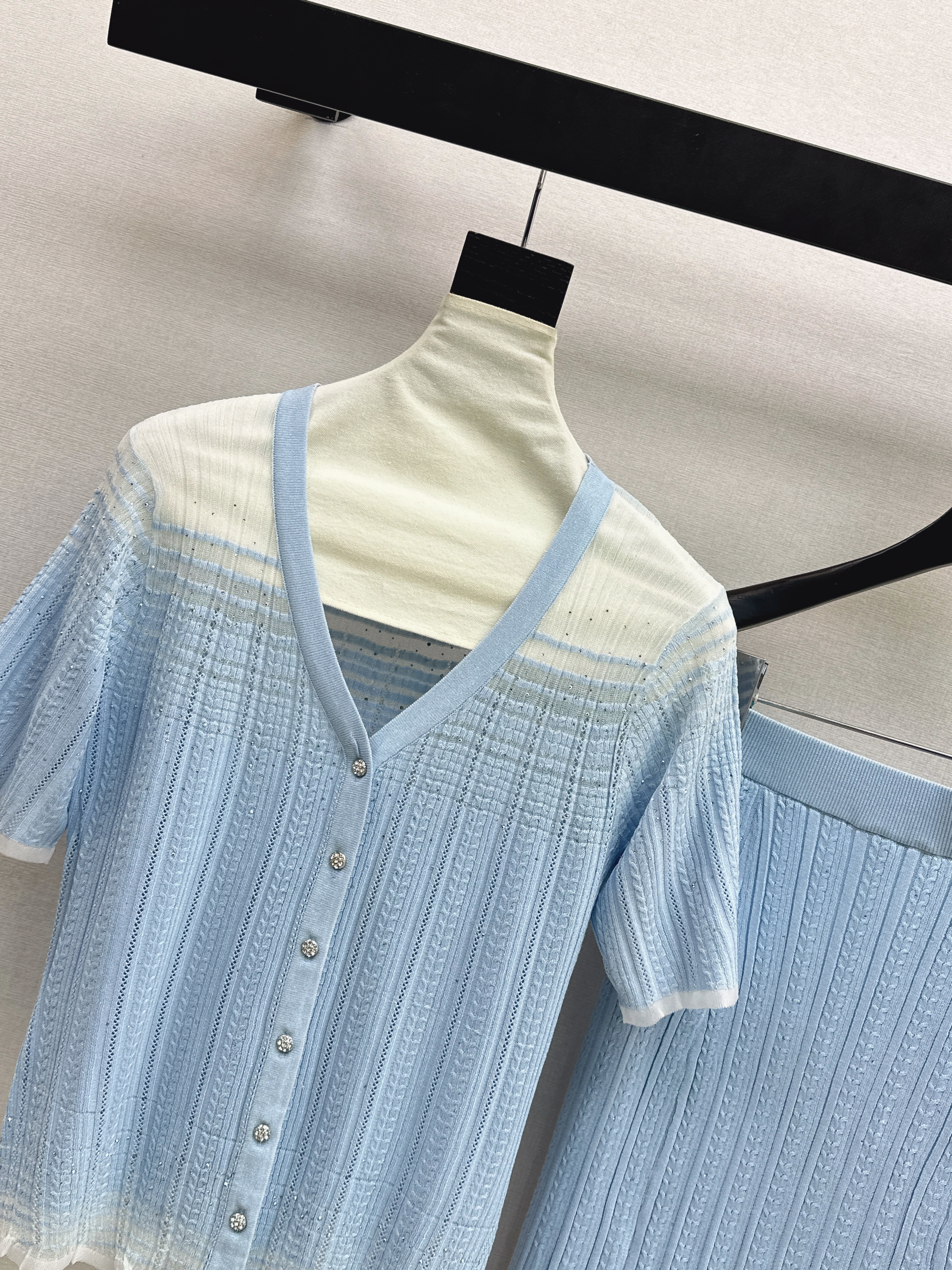 Chan 26ss knit cardigan skirt set