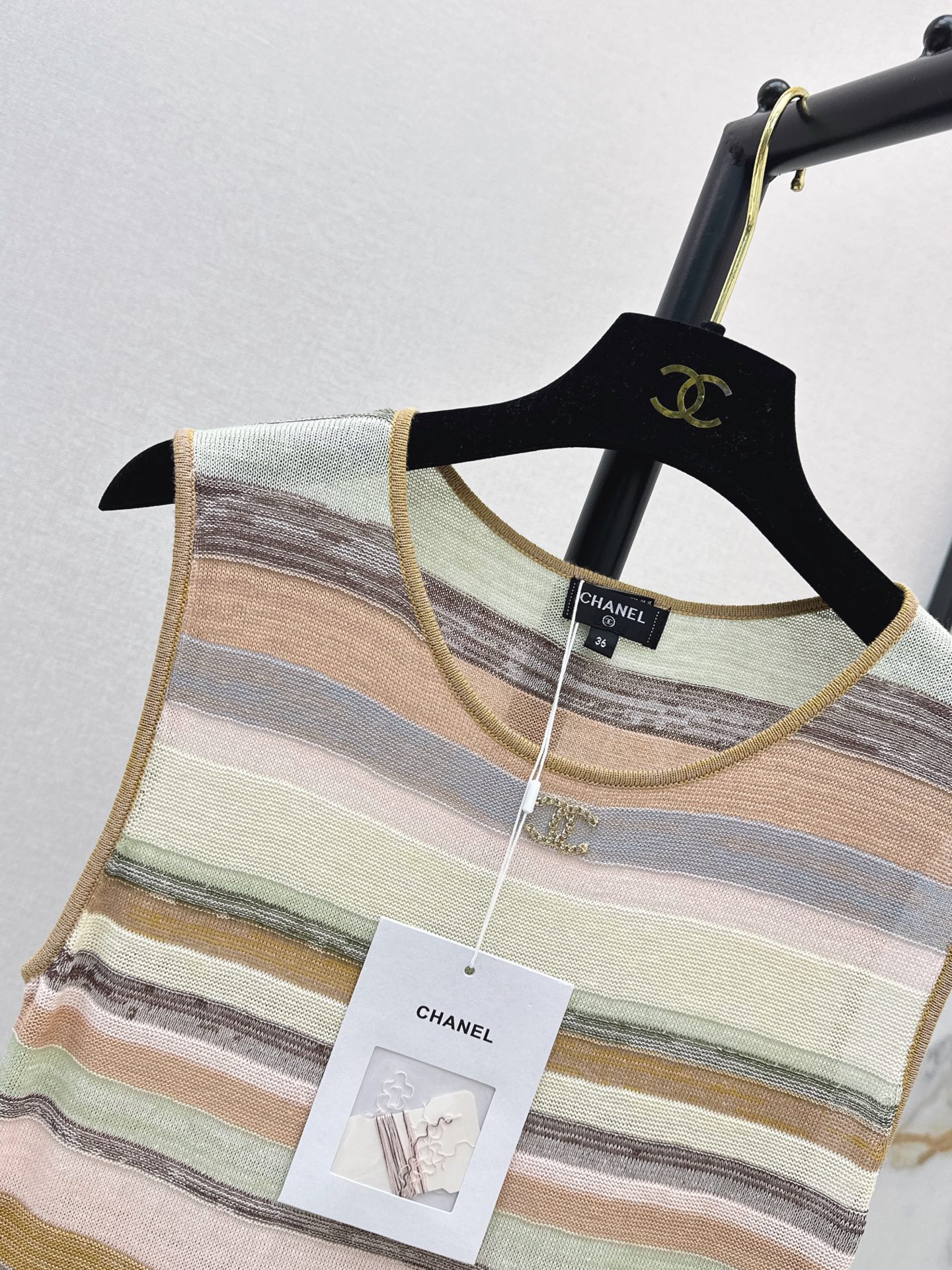 Chan 26ss sleeveless stripe dress