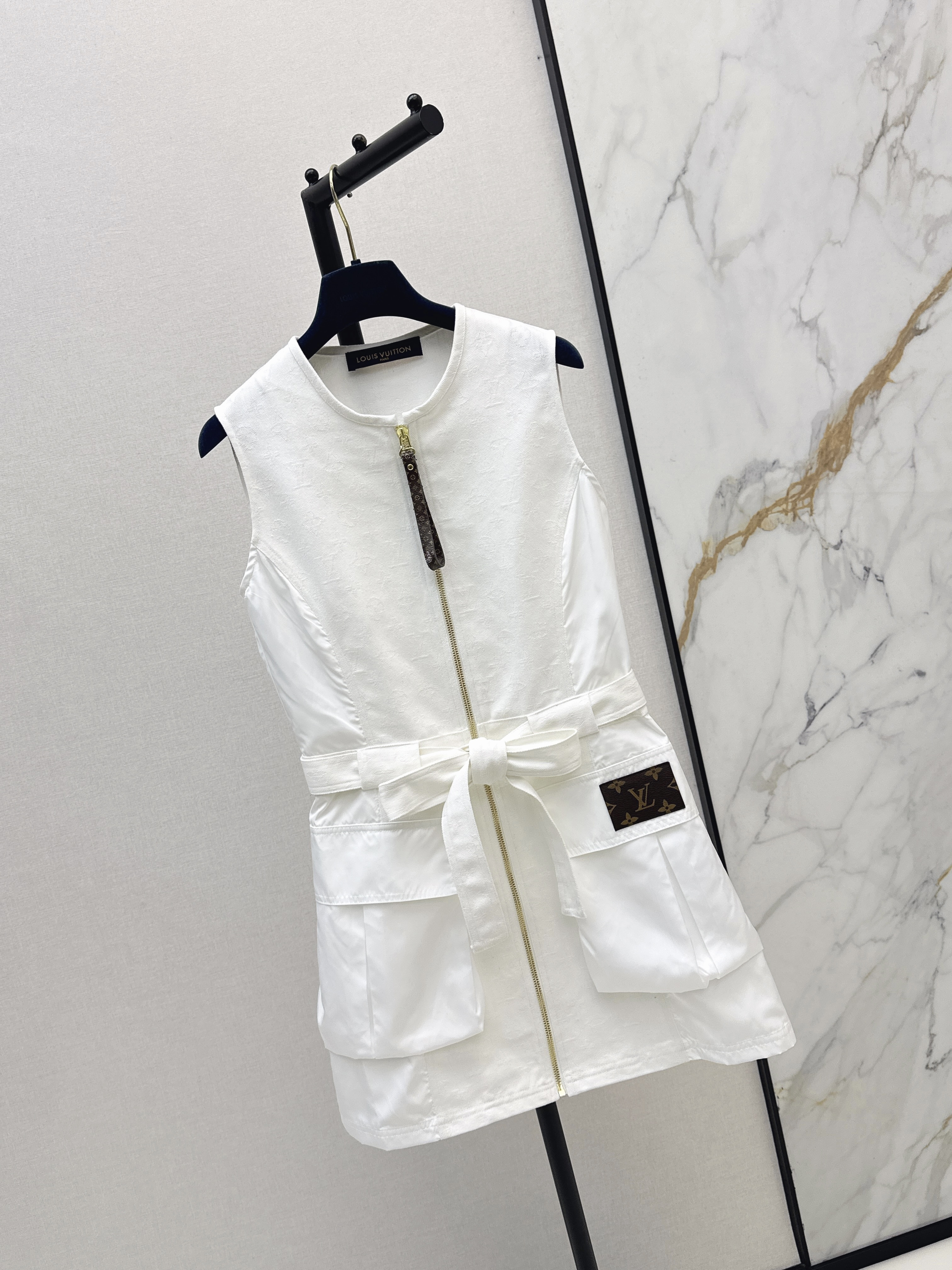 Loui 26ss sleeveless zip-up dress