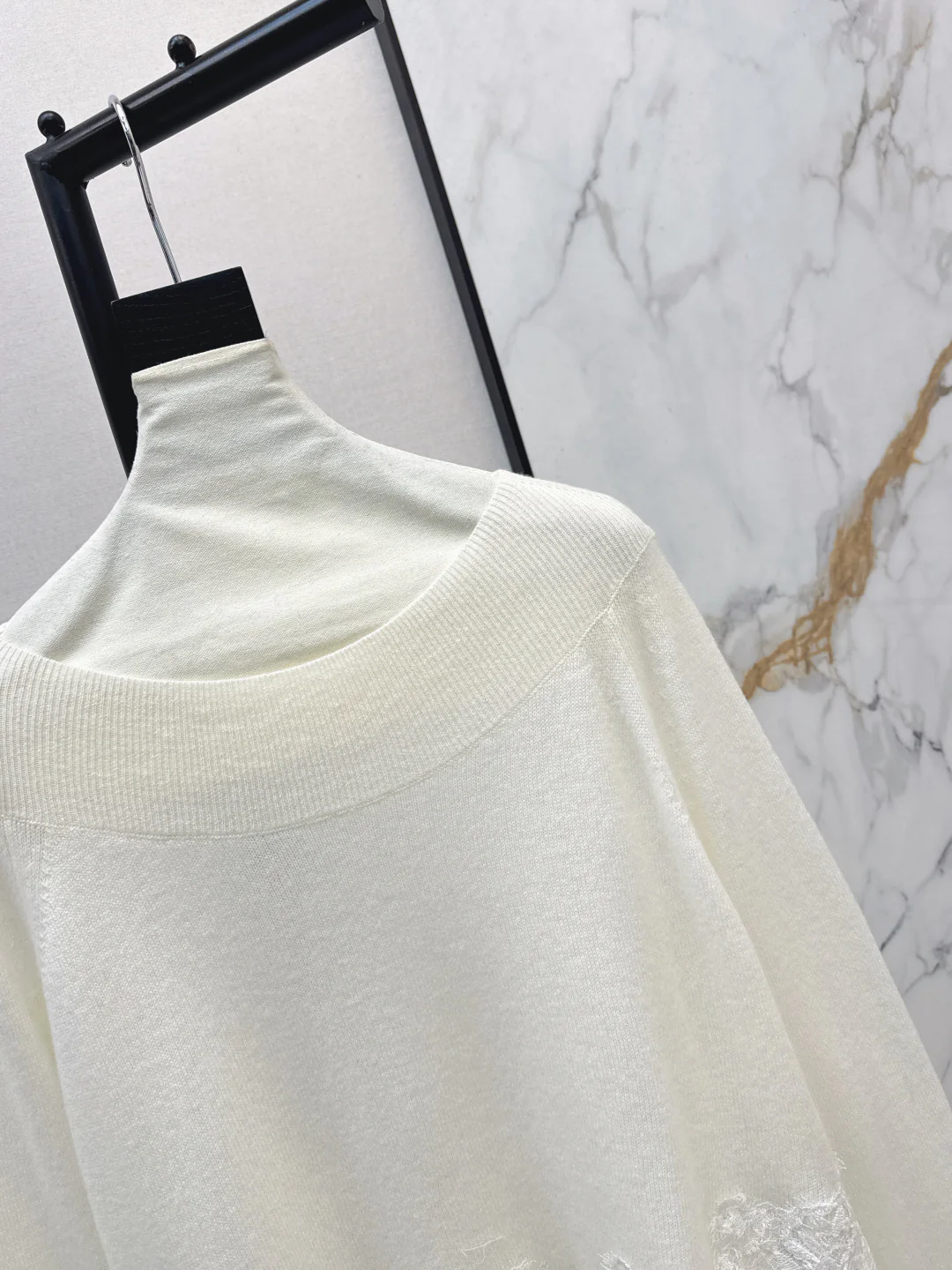 ES 26ss embroidery lace sweater