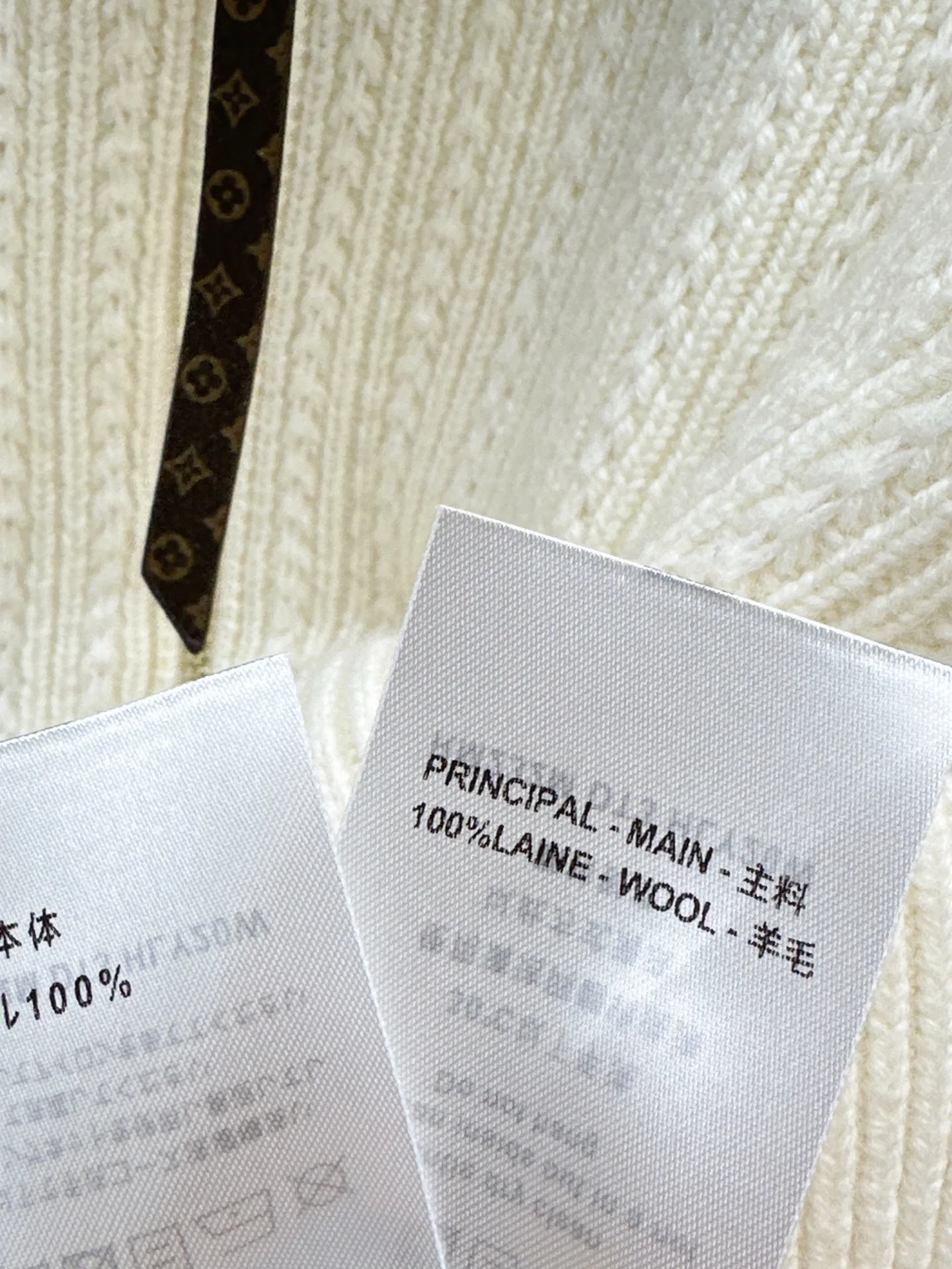 Louis 25fw zip-up knit jacket