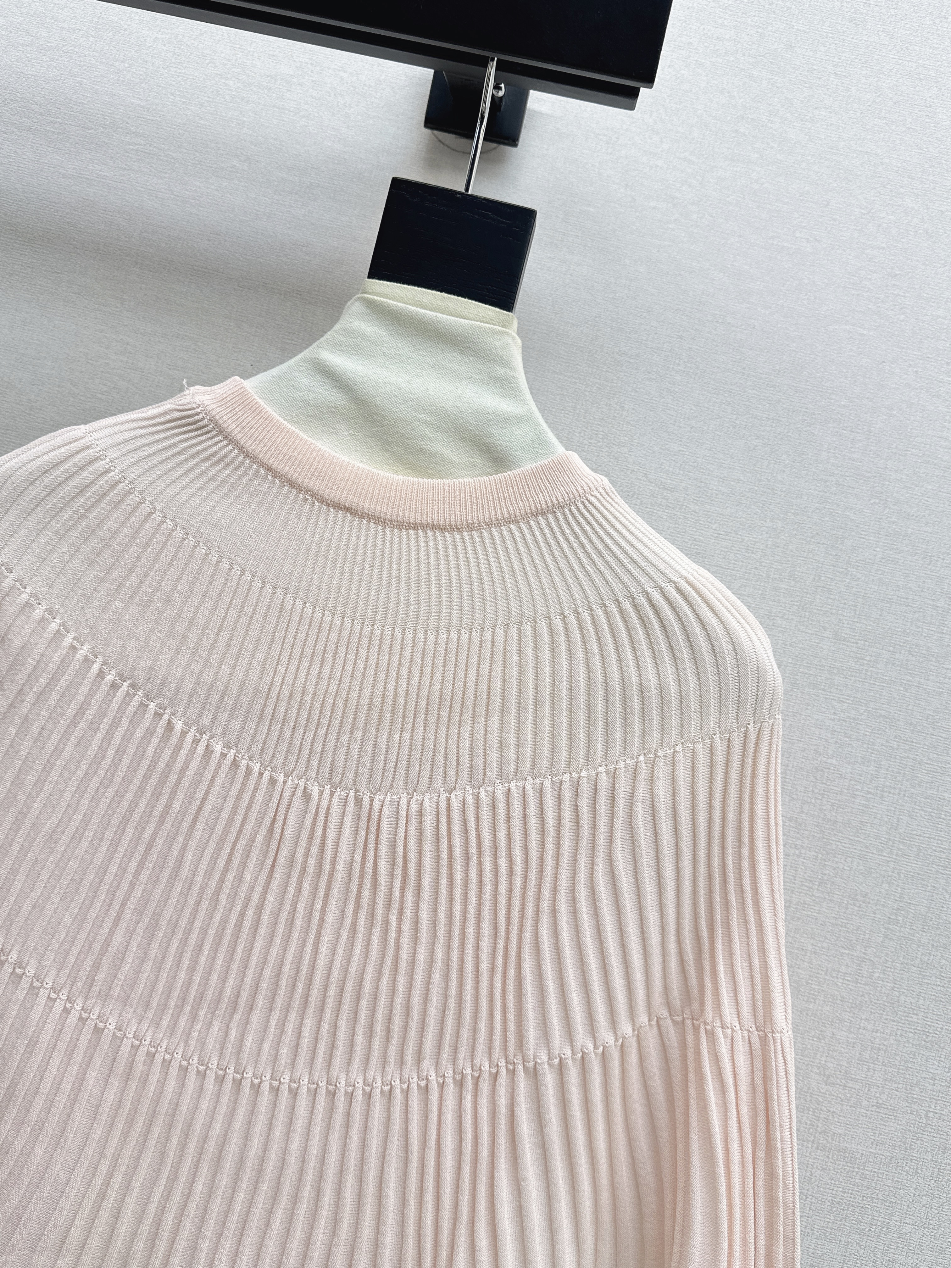 Miu 26ss cape knitwear