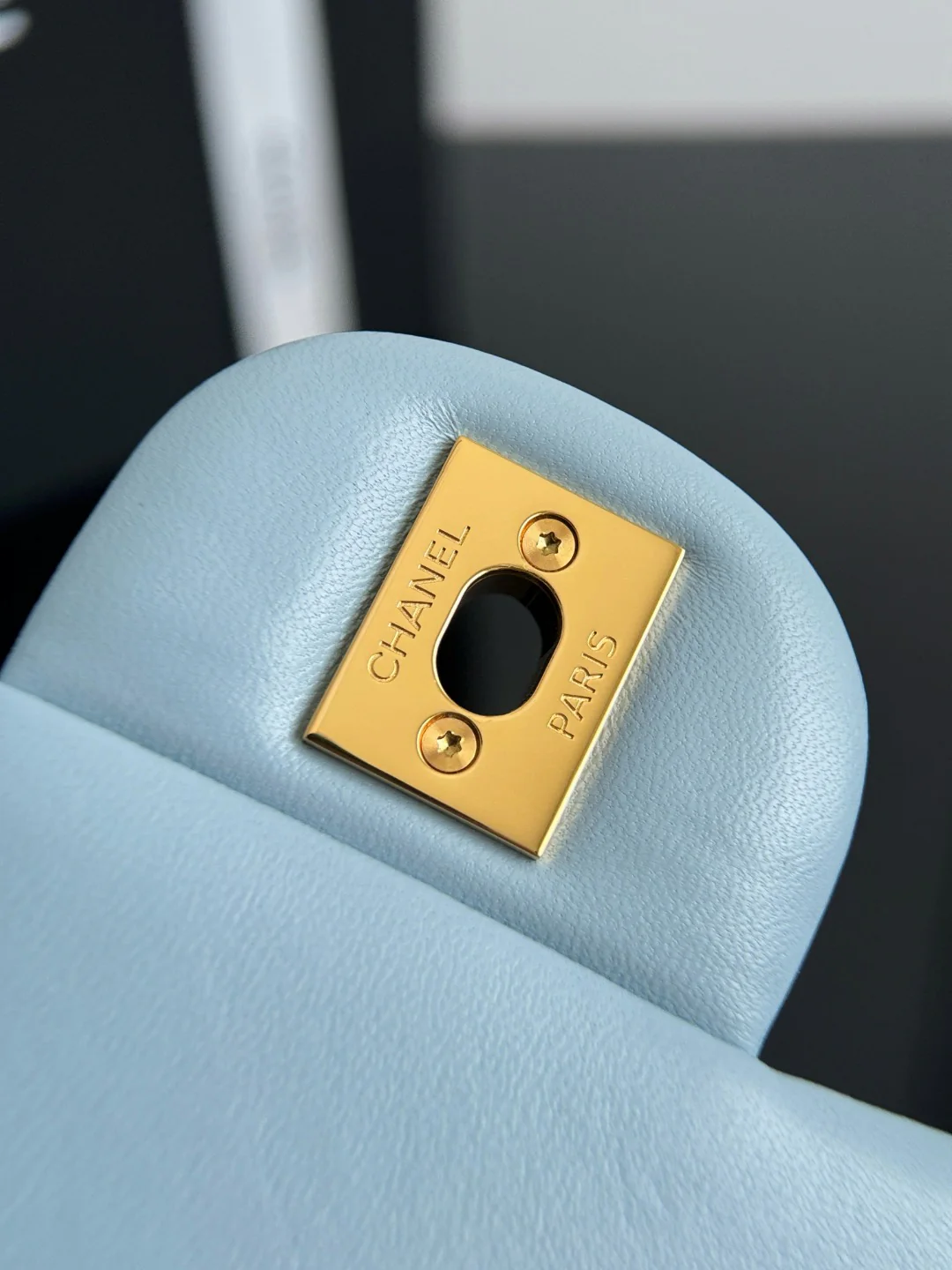 Chan cf17 chain shoulder bag