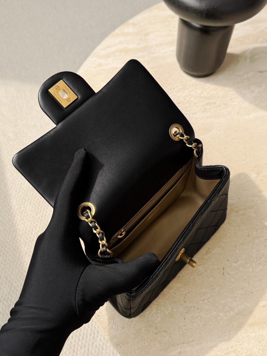 Chan 26ss flap chain bag with gold-tone hardwave