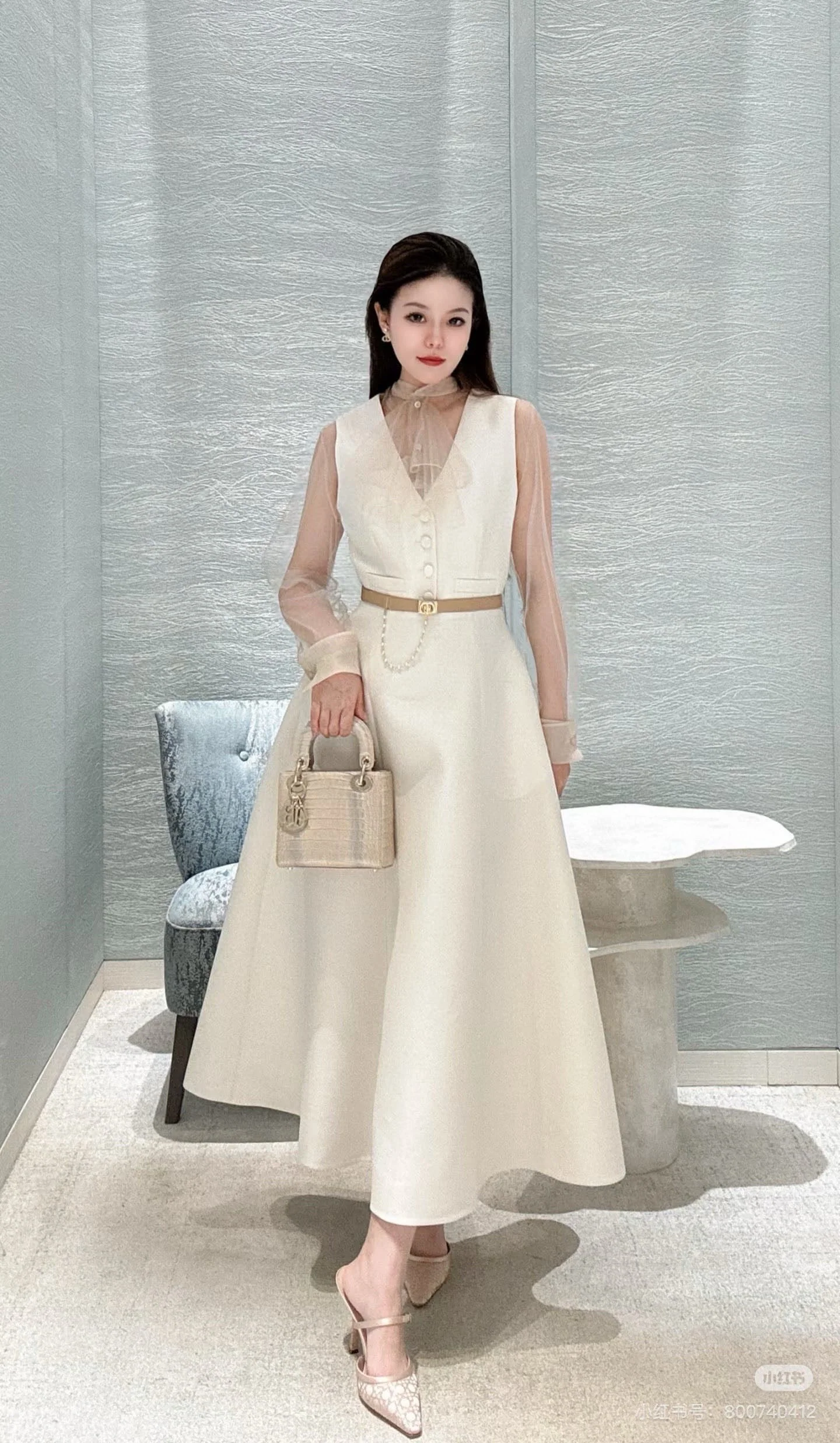 CD 26ss sleeveless back-bow cocktail dress