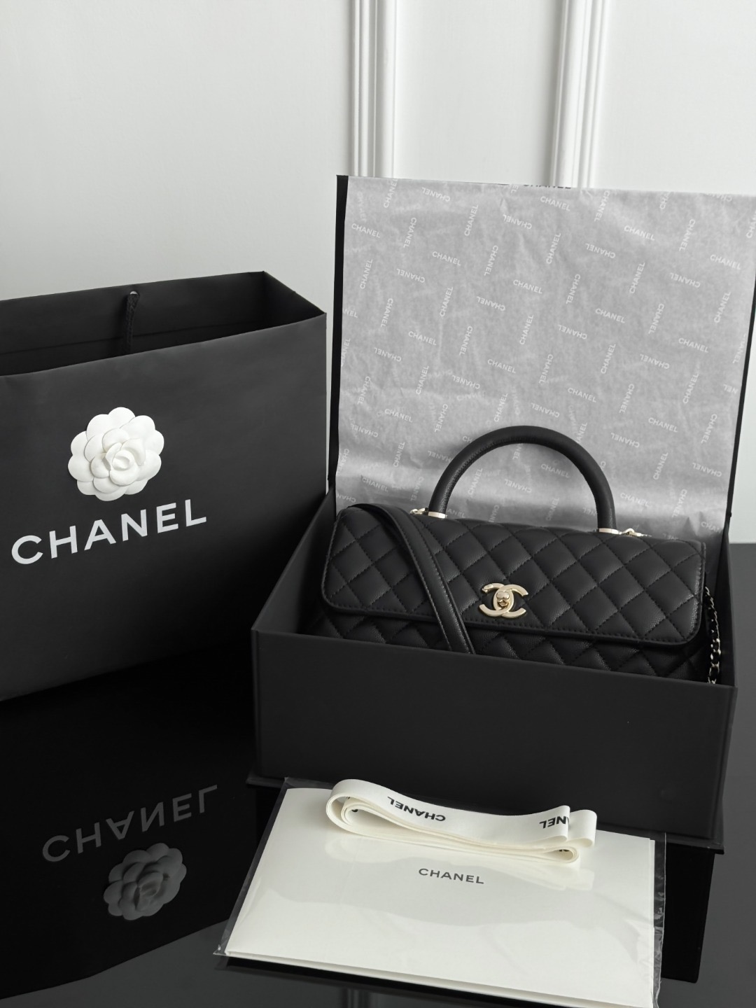 Chan 26P coco handle bag