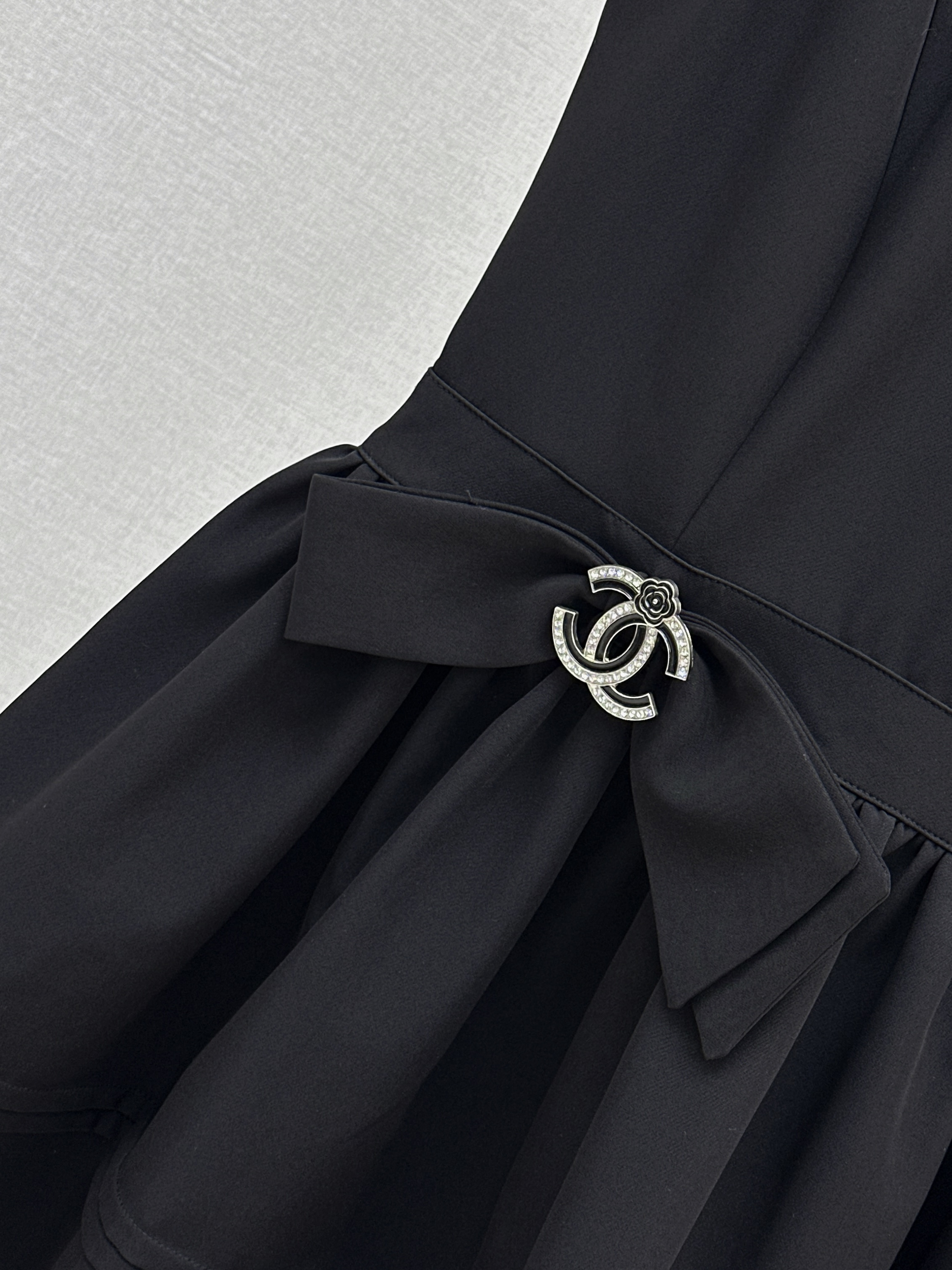 Chan 26ss sleeveless beading dress