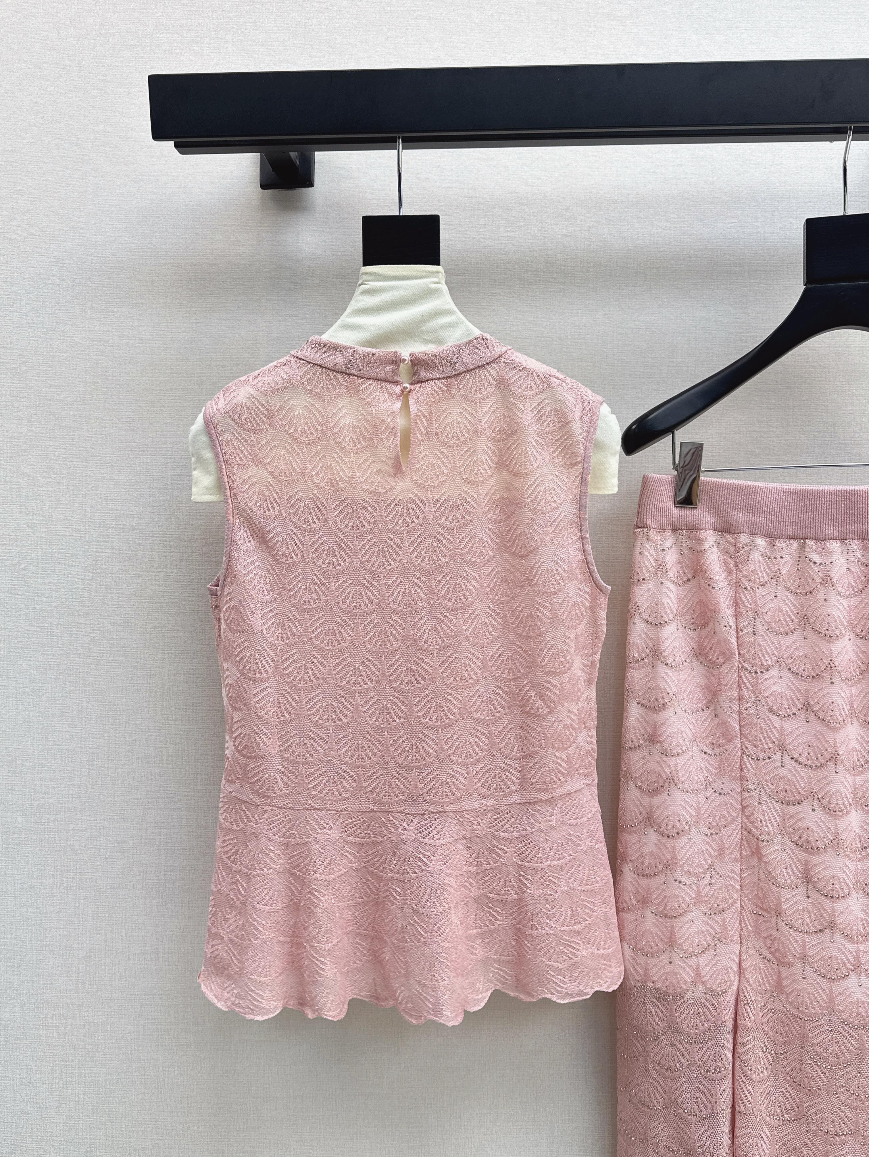 Chan 26ss rhinestone knitwear skirt set