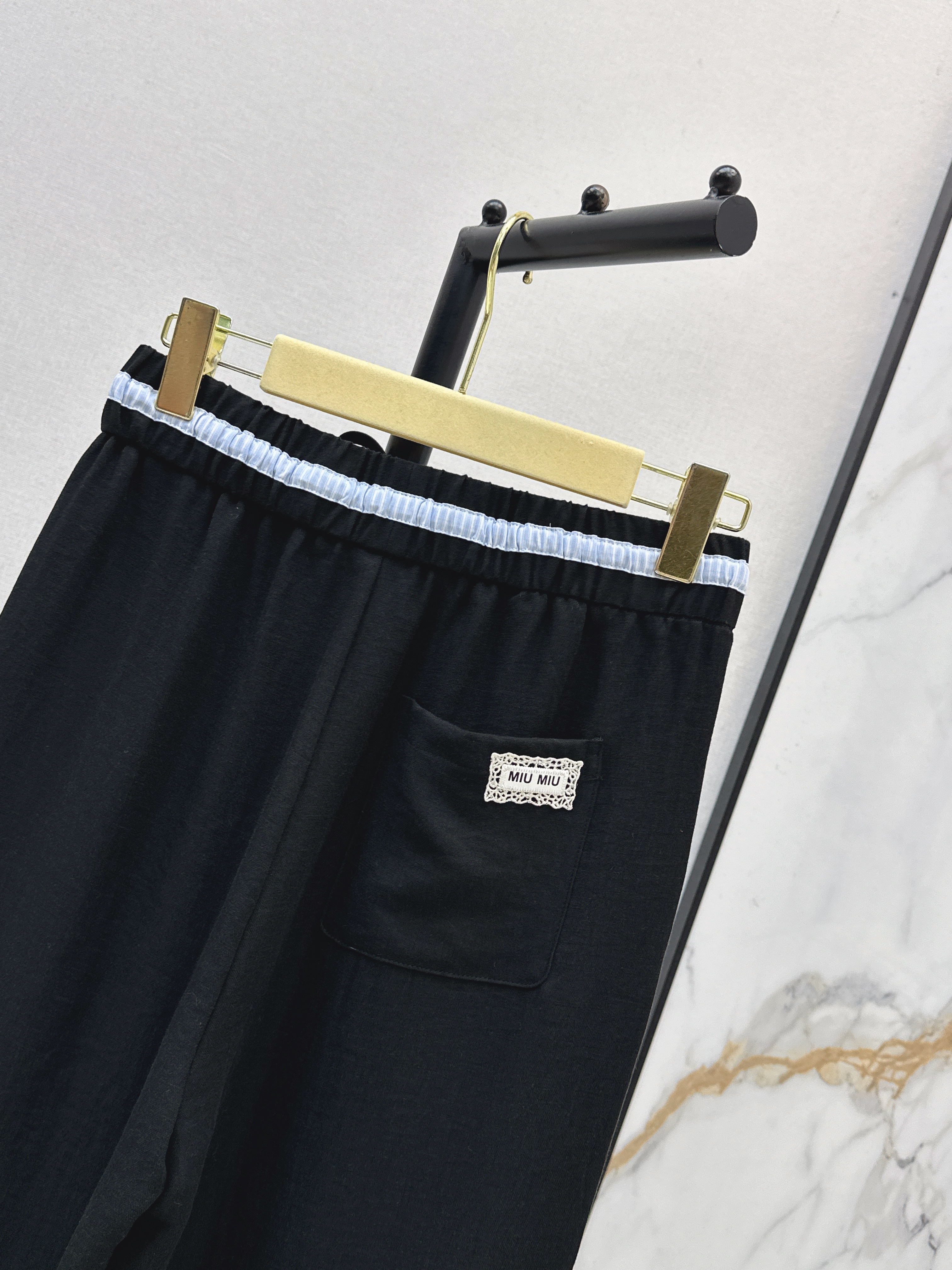 Miu 26ss straight-leg pants