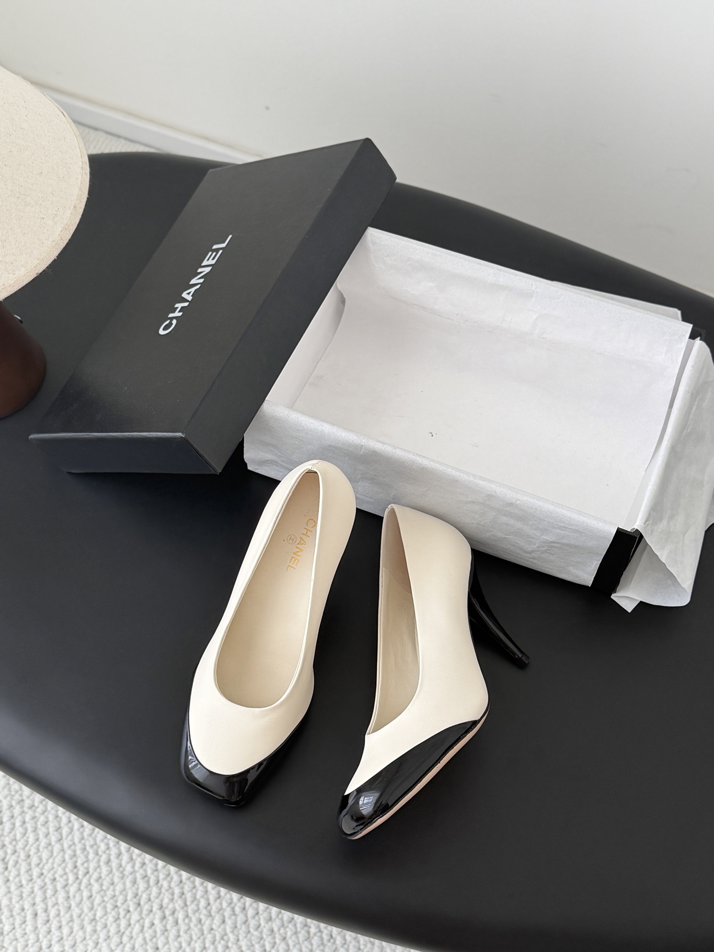 Chan 26K mary jane stilettos pumps