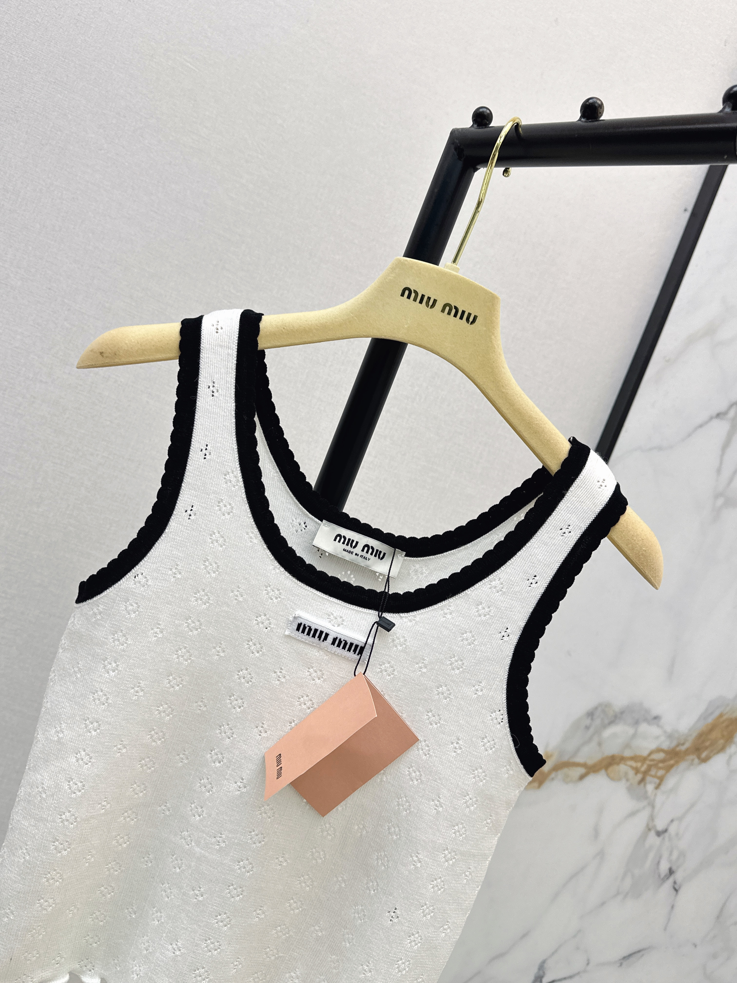 Miu 26ss knit crop vest