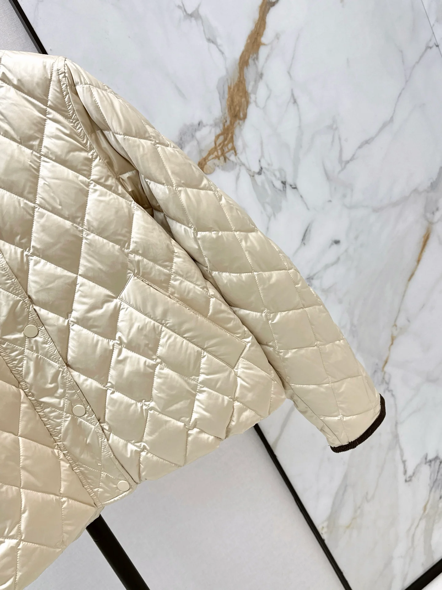 Brun 25fw down jacket