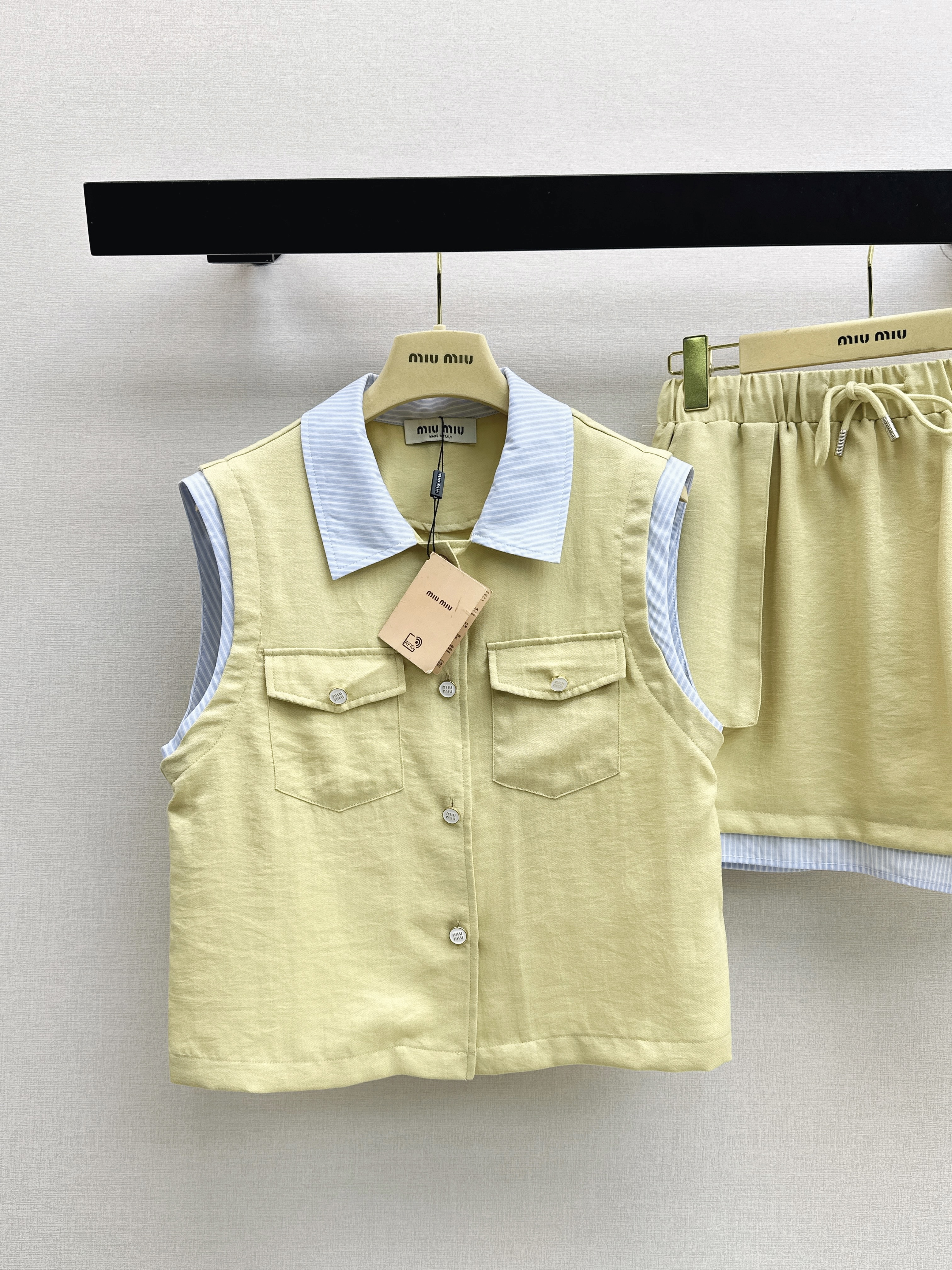 Miu 26ss shirt mini skirt set