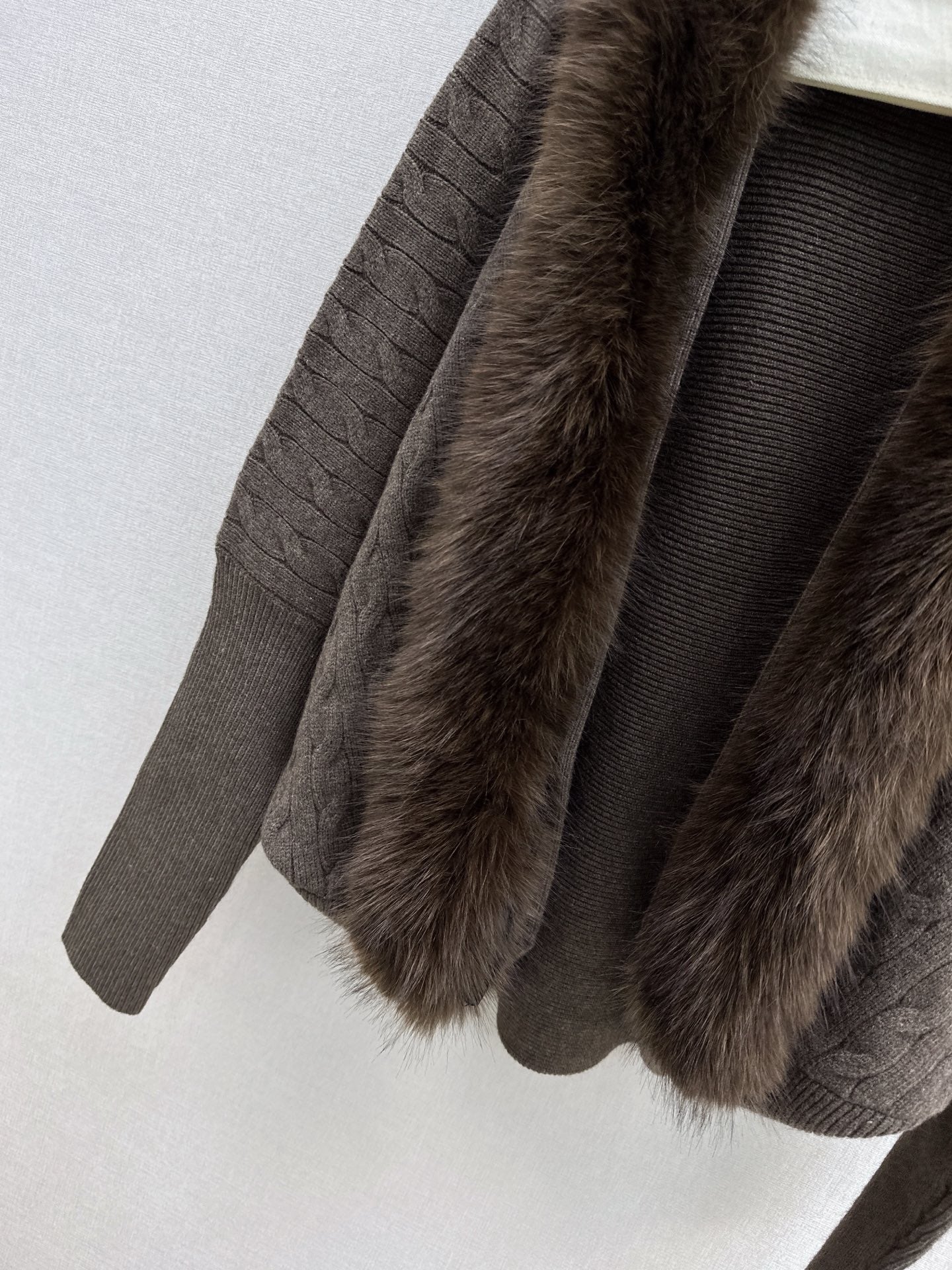 Miu 25fw knit tank top cardigan